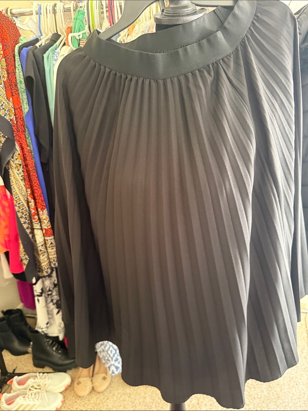 Elegant Black Pleated Women’s Skirt